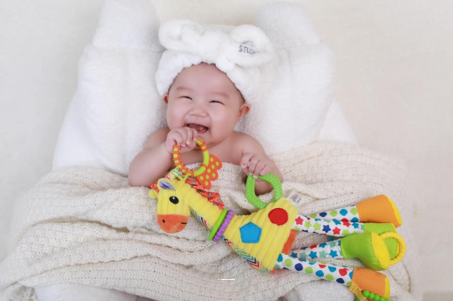 白沙1岁宝宝流鼻涕打喷嚏